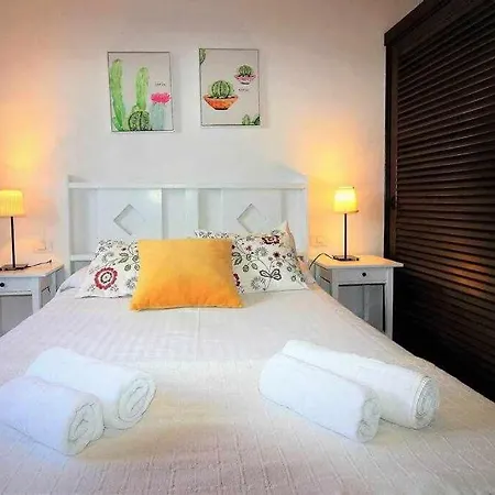 Casa Alejandra Con Terraza Y Barbacoa!