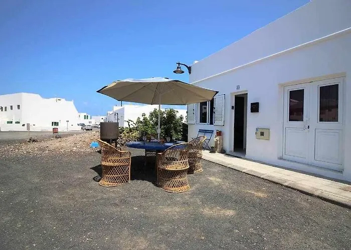 Casa Alejandra Con Terraza Y Barbacoa! Nyaraló El Golfo