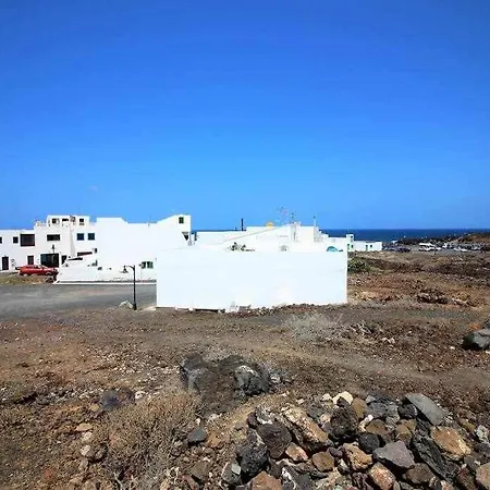 Holiday home Casa Alejandra Con Terraza Y Barbacoa