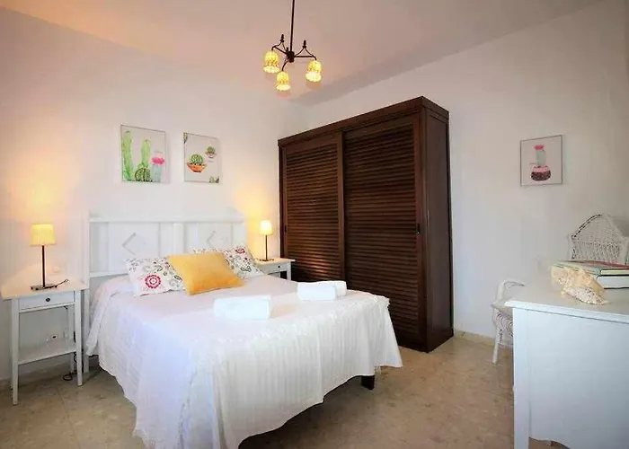 Casa Alejandra Con Terraza Y Barbacoa! 펜션 엘 골포